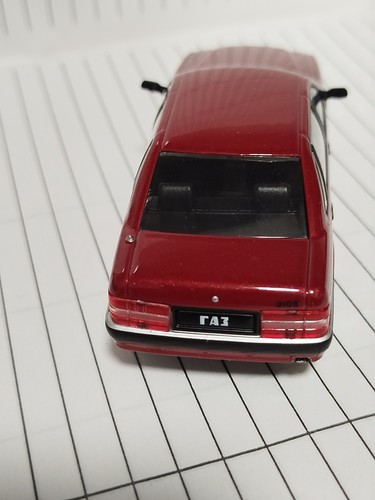 Diecast Soviet car Gaz-3105 Volga DeAGOSTINI Scale 1/43 - Picture 5 of 6