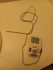 Taylor 1470N Classic Series Programmable Meat Thermometer with Timer and Alarm