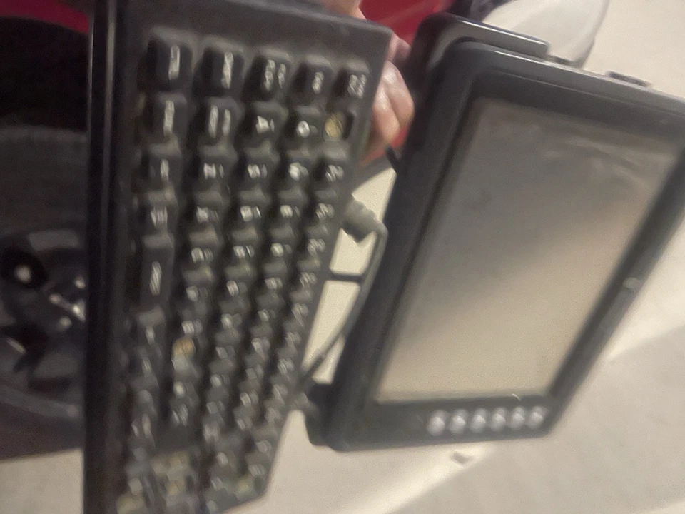 Zebra VC70N0 86-149830-01 Vc70 Vehicle Computer With Keyboard And Power Supply - Image 4 of 4