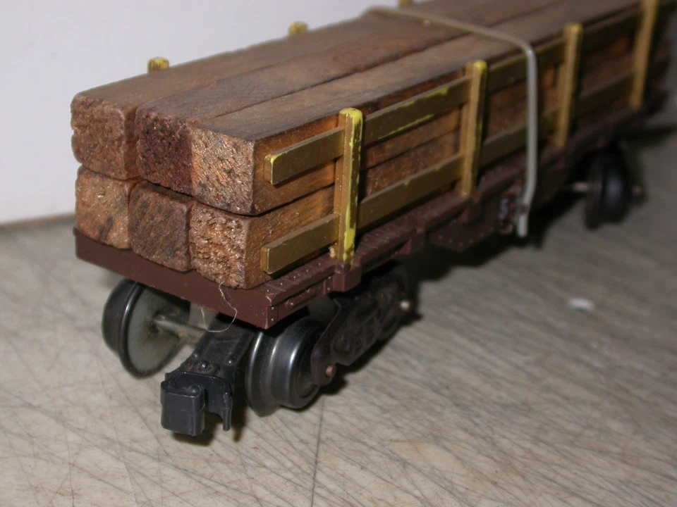 Vintage Marx O 027 #56 Lumber Flat Car - Image 3 of 4