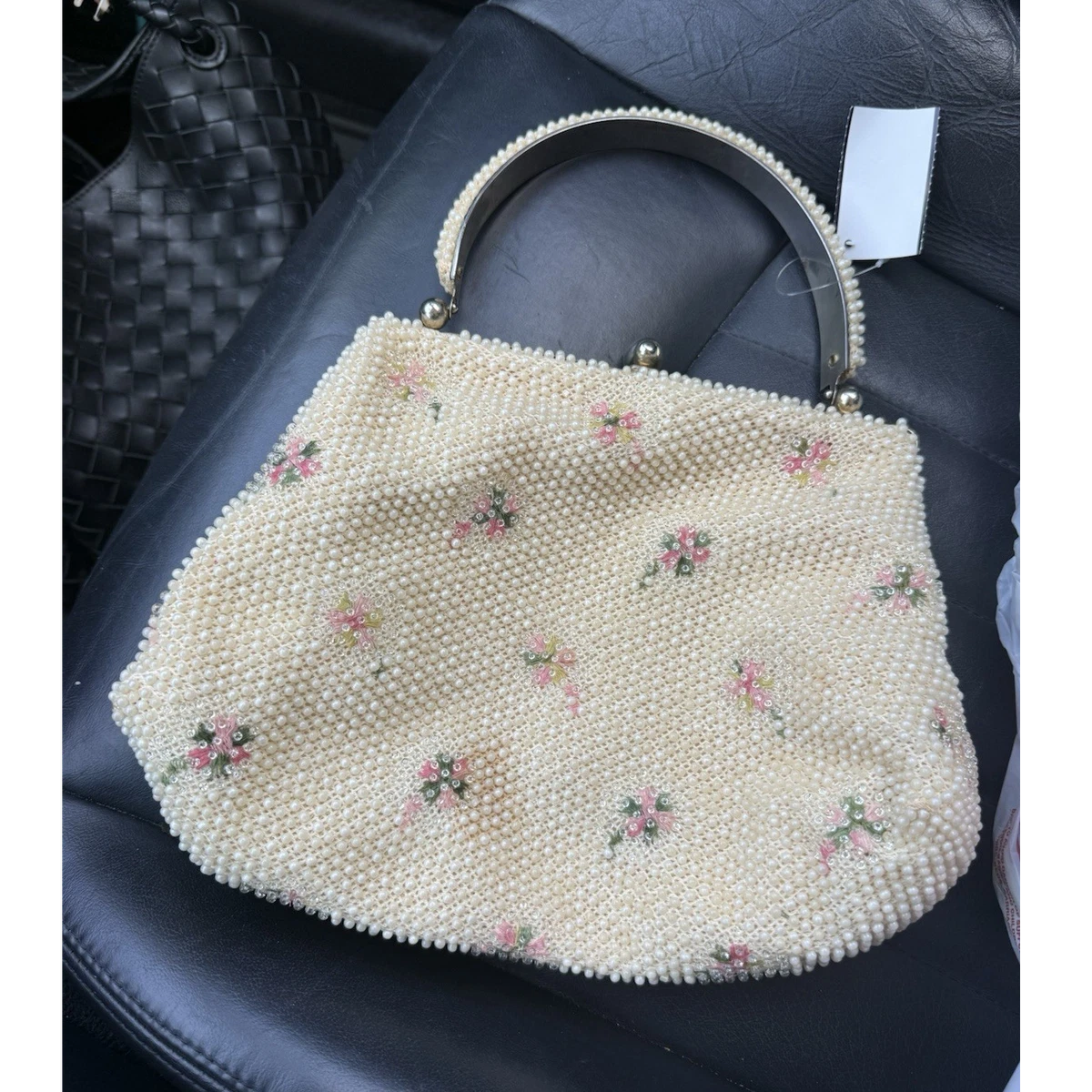 Vintage: White Beaded Handbag- Floral Accents- Drawstring White Beaded Antique Purse Floral - Etsy main image 4