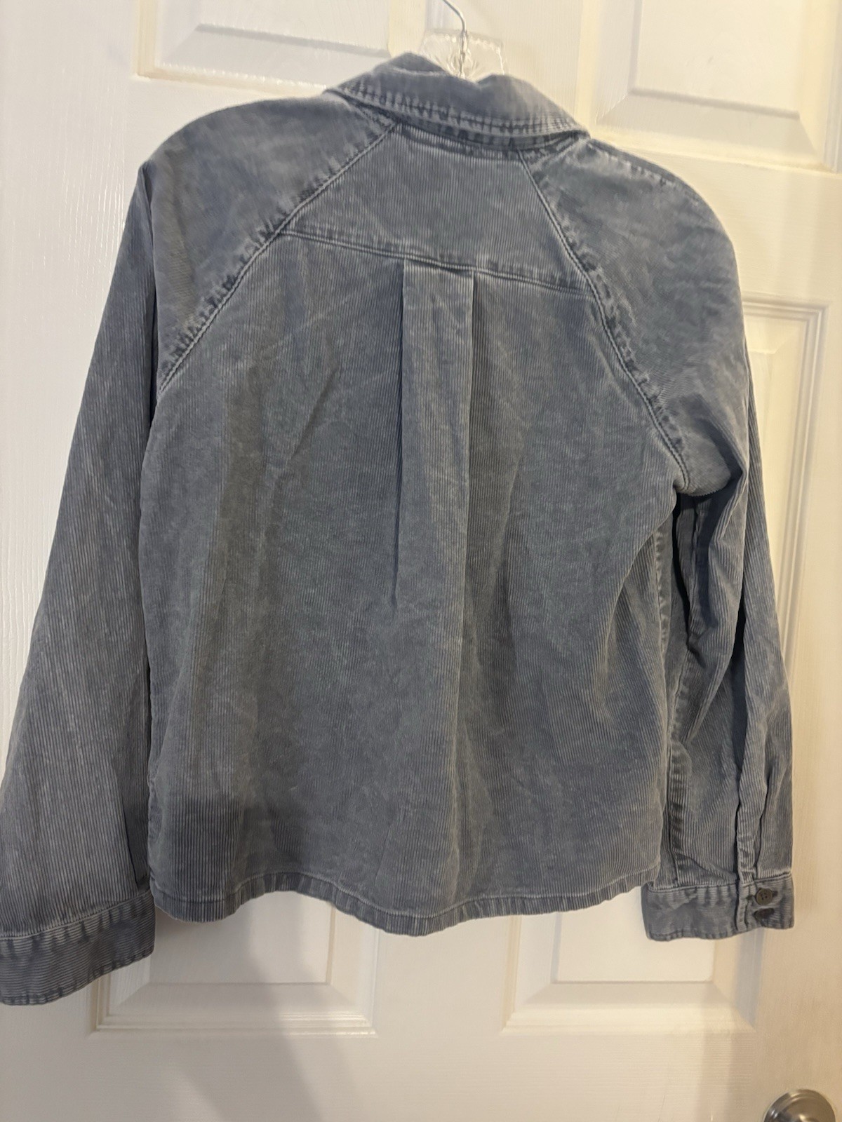 Roxy Size Medium Gray Jacket/ Button Shirt - image 5