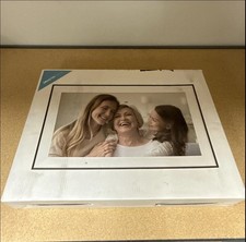 15.6 Inch Large Digital Picture Frame - WiFi Digital Photo Frame with 32GB St...