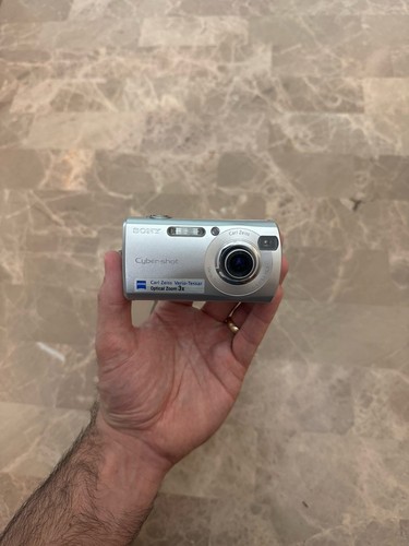 Sony Cybershot DSC-S40 4.1MP Silber Retro Kompakt Digitalkamera getestet funktioniert