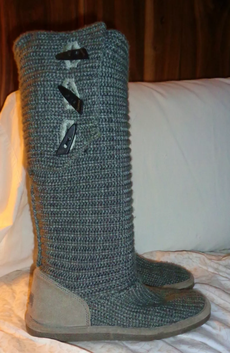 Bearpaw sweater store boots
