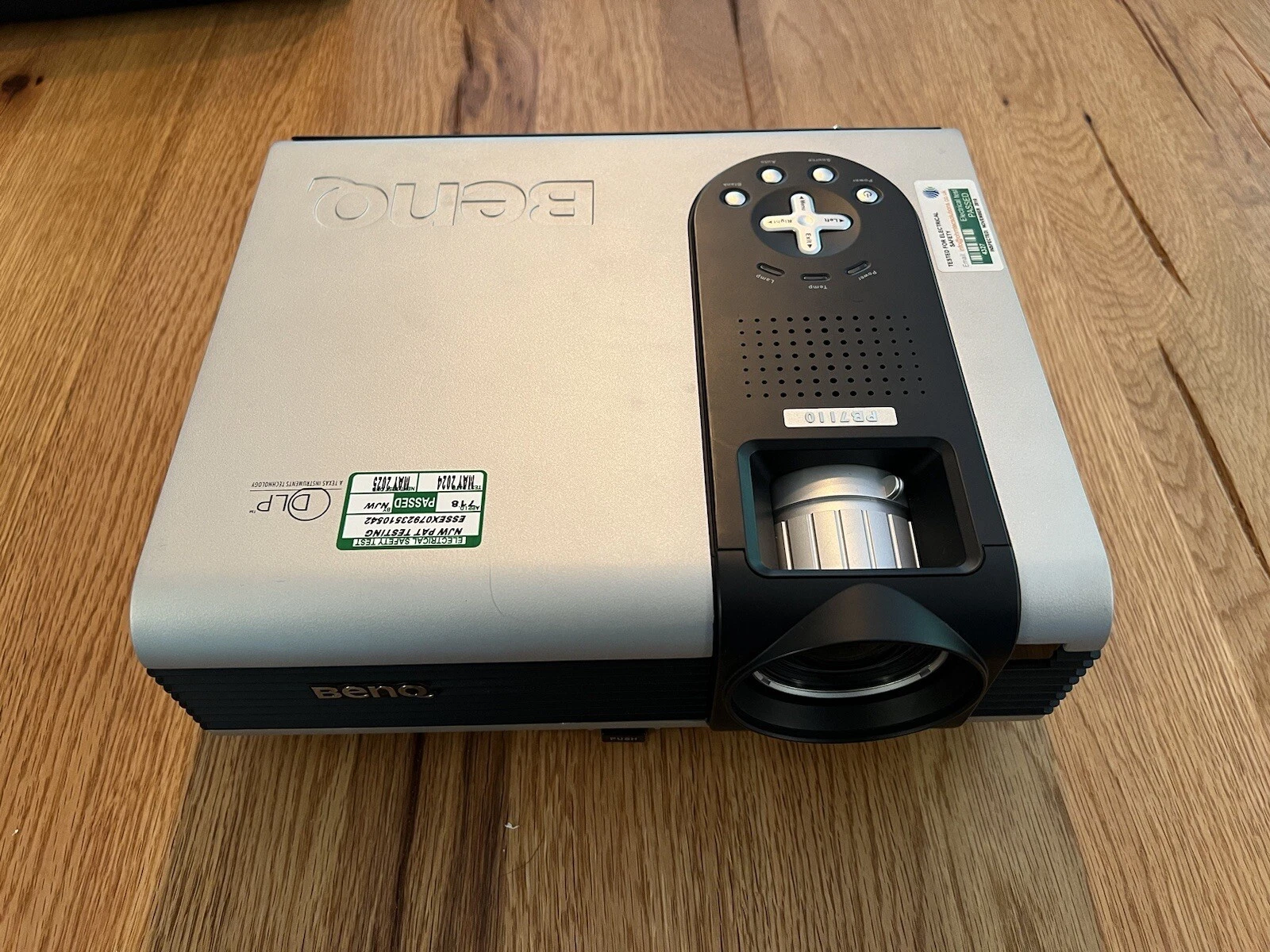 BenQ PB7110 Black And Silver Projector With Accessories And Bag Turns On 2