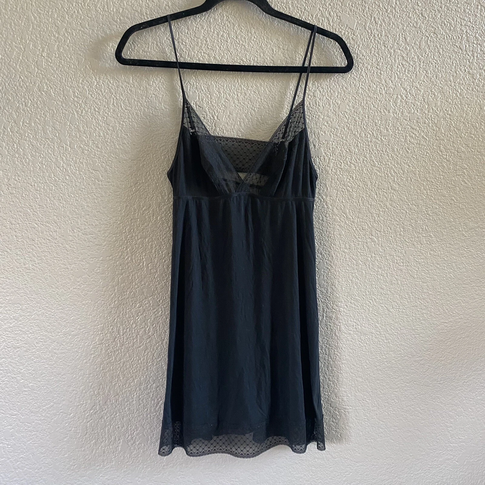 UNDERCOVER Abito Victoria’s Secret taglia small nero chemise neglige slip pizzo ritagliato dietro