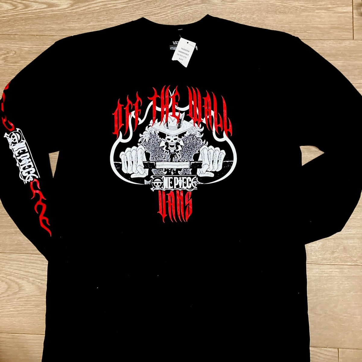 Vans x One Piece Long Sleeve Off The wall skull medium NWT | eBay
