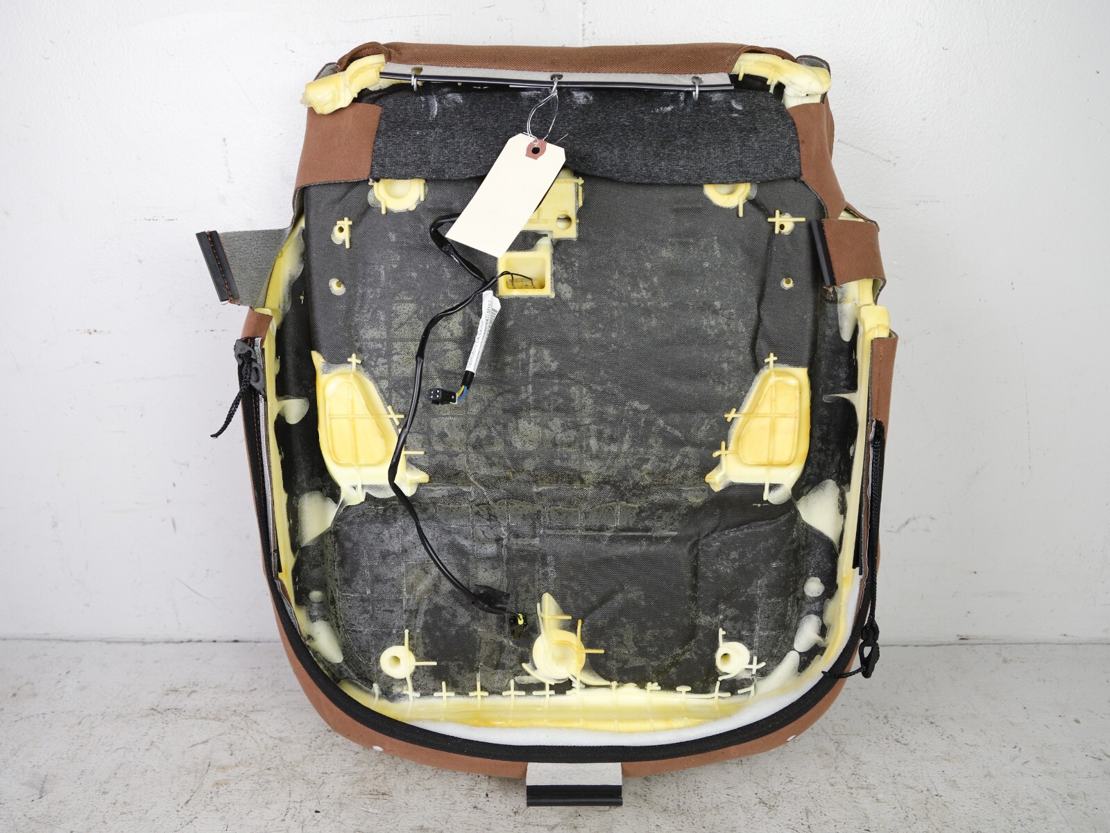 14-17 MASERATI GHIBLI FRONT RIGHT SEAT BOTTOM LEATHER CUSHION WIRING CUOIO 52K