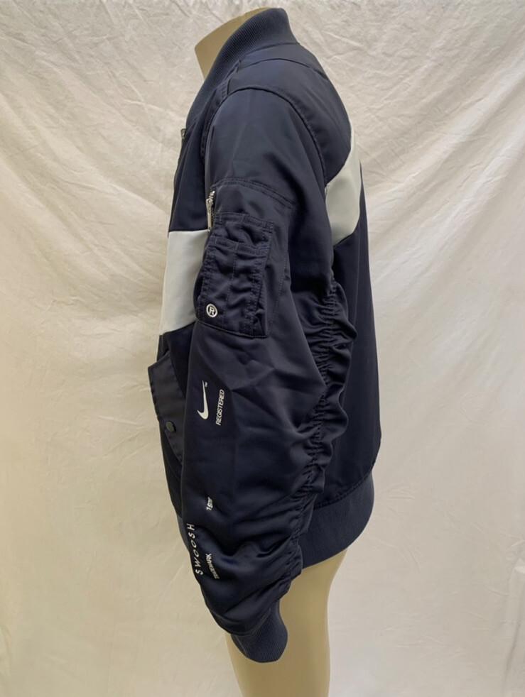 NWT $170 Nike Men's Size Large Reversible SYNFL Swoosh NWT $170 Nike Men's Size Large Reversible SYNFL Swoosh