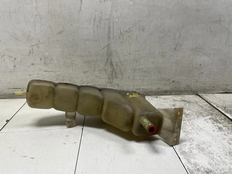 Ford F250 Super Duty 2001 depósito de refrigerante OEM+ Foto 4 de 4