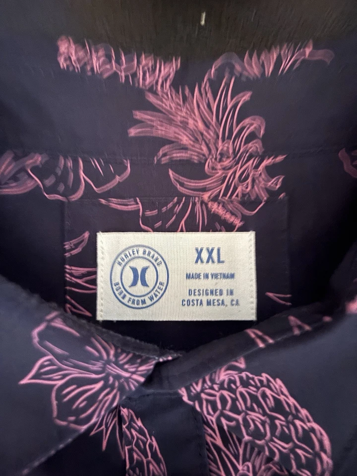 Camisa Hurley Piña e Hibisco Talla XXL 2XL Abotonada Azul Marino con Acentos Rosa Foto 2 de 4