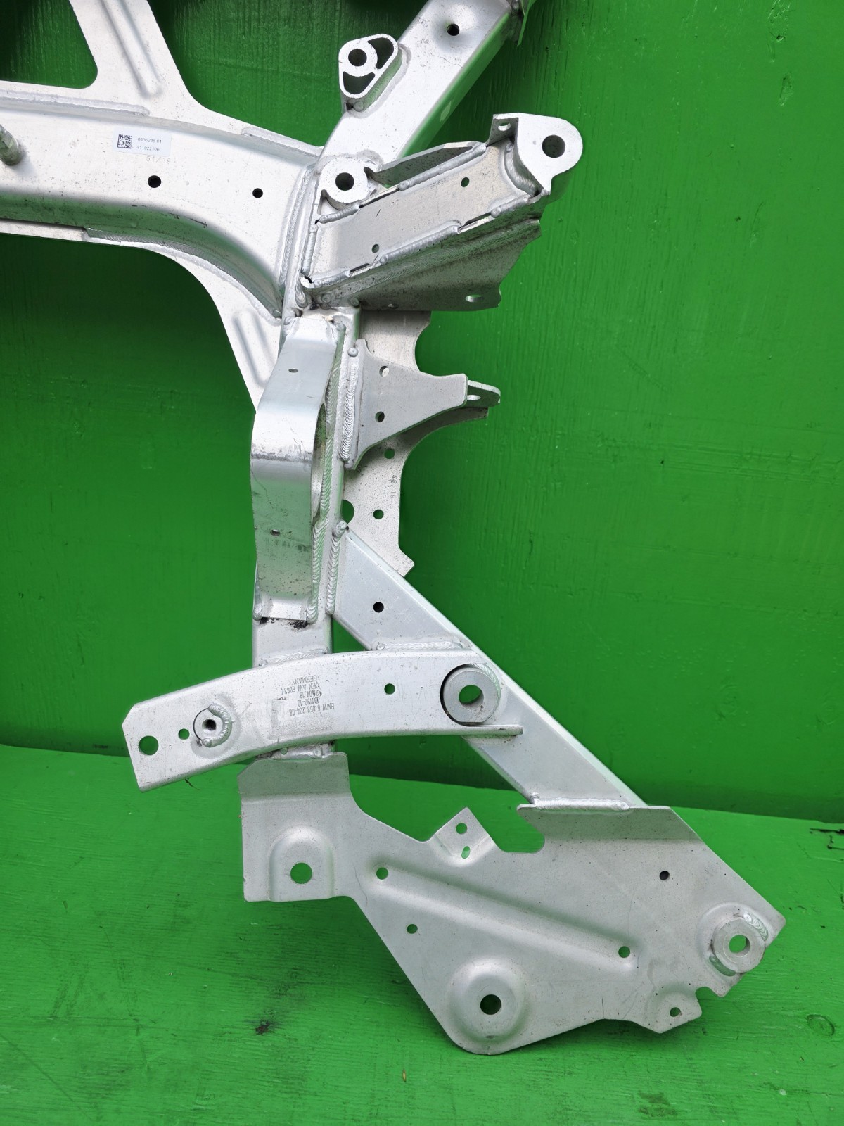 2014 2015 2016 2017 2018 2019 2020 BMW I8 FRONT SUSPENSION SUBFRAME CROSSMEMBER