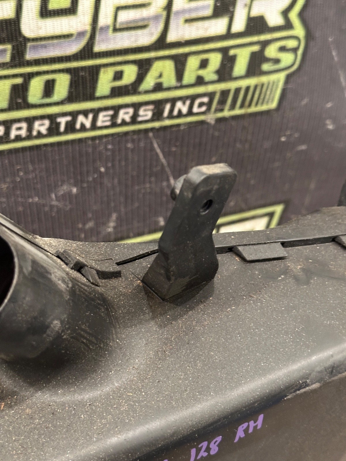 2017 AUDI R8 SPYDER REAR RIGHT AIR GUIDE DUCT OEM 4S7 121 334