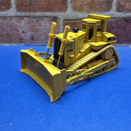ERTL Diecast CAT D10N Caterpillar Bulldozer Tractor 3454U - Picture 17 of 20