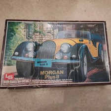 UNMADE LS  1:16 MODEL KIT PLASTIC MORGAN PLUS 8 MOTORIZED AUTO SALON #1 + MOTOR
