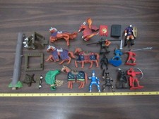 Lot of medieval miniature horses knights more
