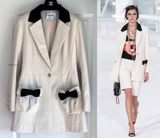 NEW CHANEL 21S RUNWAY  ECRU BLACK JACKET COAT DRESS 42