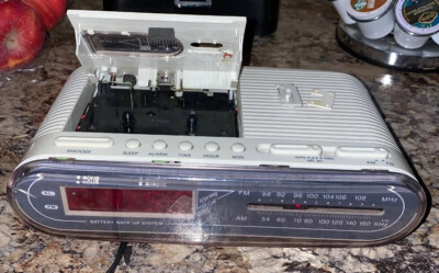 Gran Prix GPX Morning Call Alarm Clock Radio Vintage Retro 80s 90s