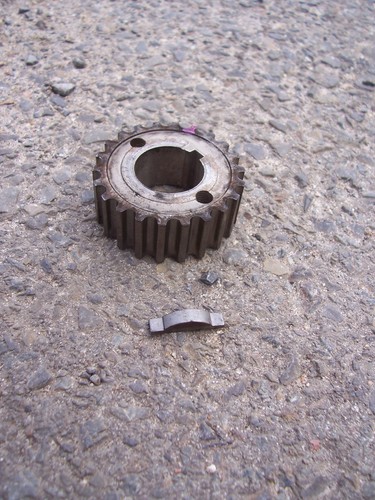 Daihatsu Cuore L5 L501 (95-98) : Zahnriemen-Kurbelwellenrad mit Sperrstift