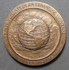 New York World’s Fair, 1964-1965 (Unispere)   300th Anniversary Of The Founding