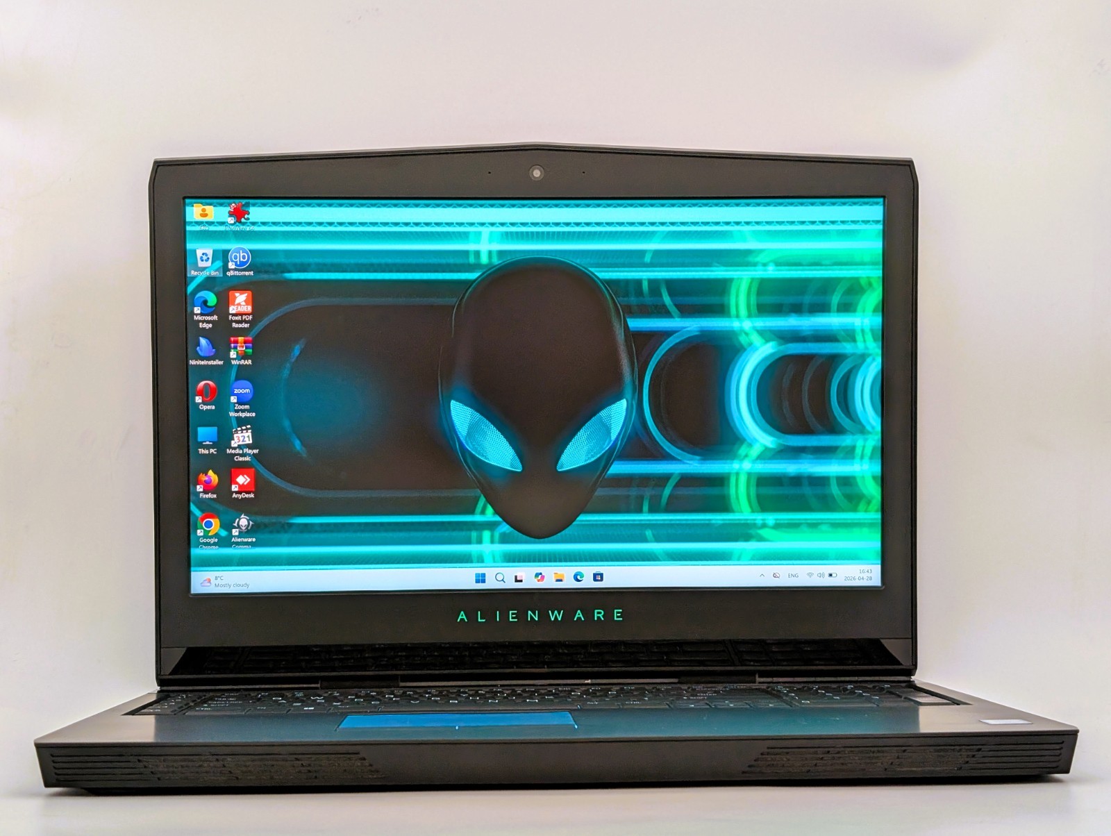 Alienware 17 R4 i7-7820HK 32GB 3.5TB GTX1080 8GB 4K UHD 17.3 Gaming Laptop