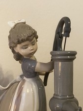 Lladro Girl with Water Pump & Ducks Figurine 1995 DAISA Spain Retired Porcelain