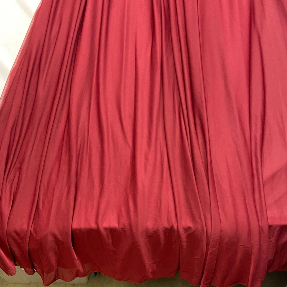 Kleinfeld Vestido Largo de Dama de Honor de Encaje para Mujer 2 Arándano Sujetador Hombro Frío Acolchado Foto 3 de 4