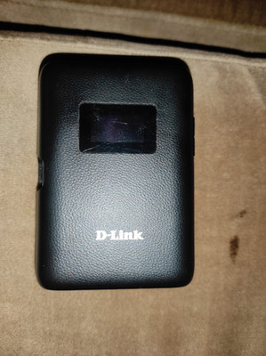 D-Link DWR-933 4G+ LTE Advanced Cat 6 WiFi Hotspot 300 Mbps Portable AC1200