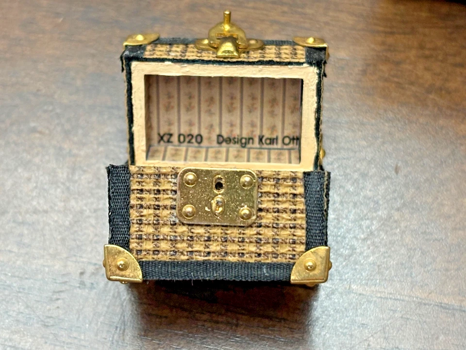 Baúl de viaje Heidi Ott con estuche pequeño 1:12 miniatura casa de muñecas vintage Foto 4 de 4