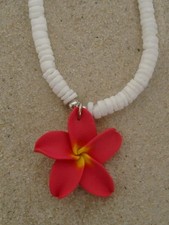 Hawaii Flower Anhänger mit Muschel Kette
