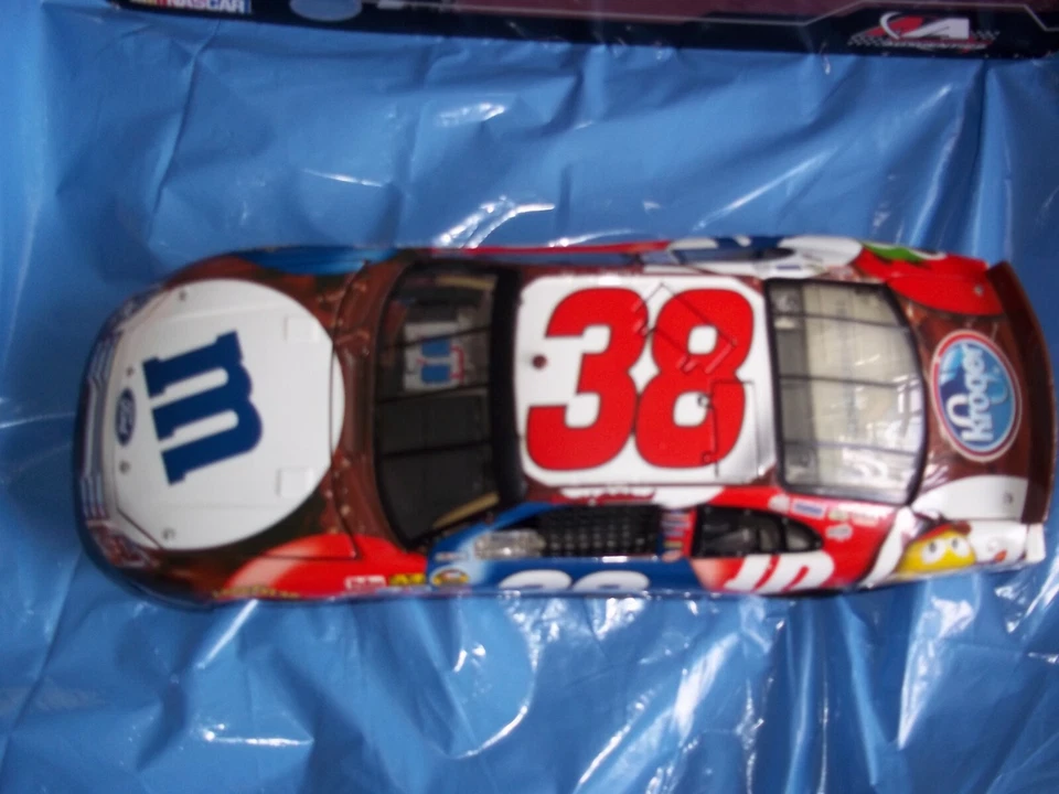 David Gilliland #38 M&M’s 4 de julio de 2007 Fusion edición limitada ~NUEVO EN CAJA 1:24 Foto 4 de 4