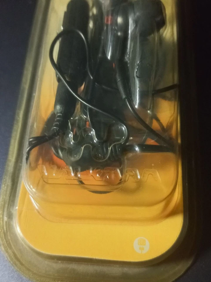 Earbuds Walkman Stereo Portable Handsfree - Image 2 of 4