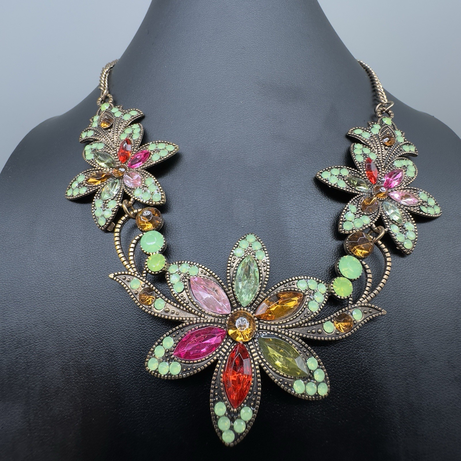 Vintage BETSEY JOHNSON Multicolor Rhinestone Statement Flower Necklace 18”