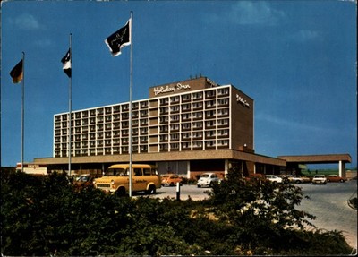 Holiday Inn Frankfurt Main vintage postcard c411