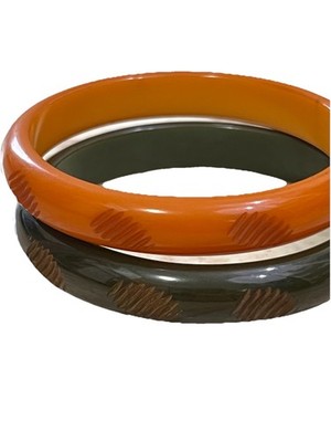 Two Bakelite Carved Bangle Bracelets Green Butterscotch Two Tone