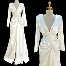 Elegant A-Line Women Wedding Dress V Neck Long Sleeves Bridal Gowns Pearls Split