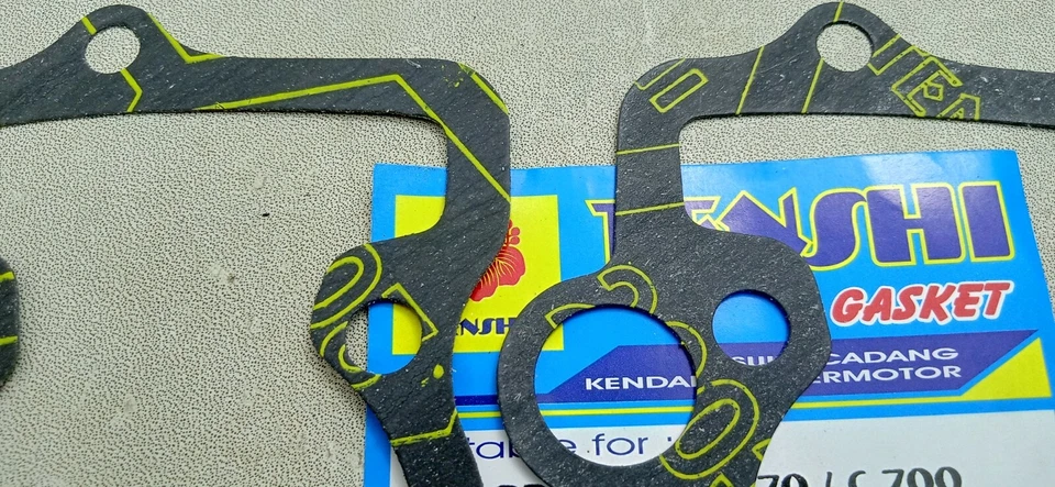 Junta de cilindro de pasaporte Honda C70 C700 C50 Super Cub 2 piezas Nuevo de Lote Antiguo Foto 3 de 4