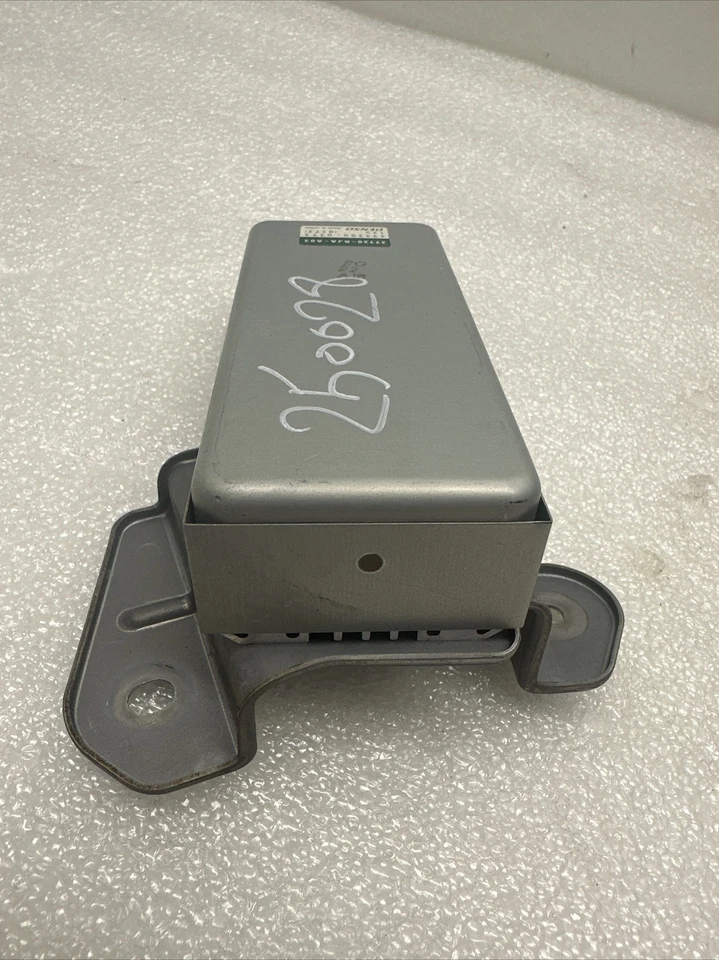 Módulo de control de bomba de combustible Acura RL 2005-2006 UNIDAD DE COMPUTADORA OEM 37720-RJA-A03 Foto 4 de 4