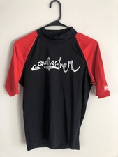Quiksilver Rash Guard UV Tech Shirt Size Medium Red and Black