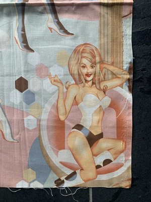 45 x 54 cm Alexander Henry FUTUR-ELLA Pin Up Girls Baumwollstoff Hobbyauflösung 