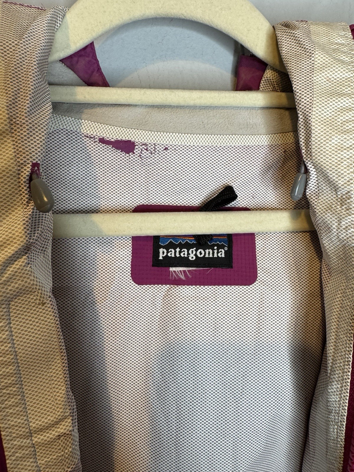 Women’s Patagonia Rain Jacket Large H2NO Torrentshell Pink/purple Hue Hooded thumbnail 9