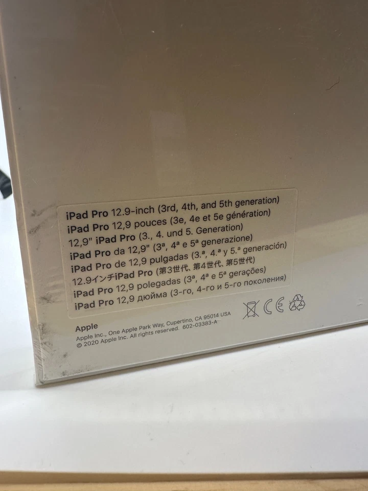 Apple Smart Keyboard Folio For 12.9-inch iPad Pro 3rd,4th 5th Gen MXNL2LL/A New - Image 3 of 3