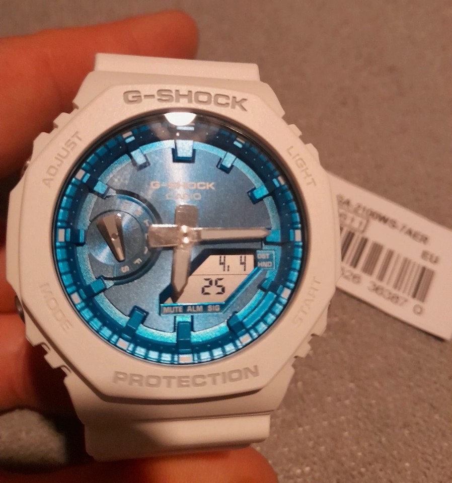 Casio G-SHOCK GA-2100WS-7AER analogique digital blanc cadran bleu 200 m