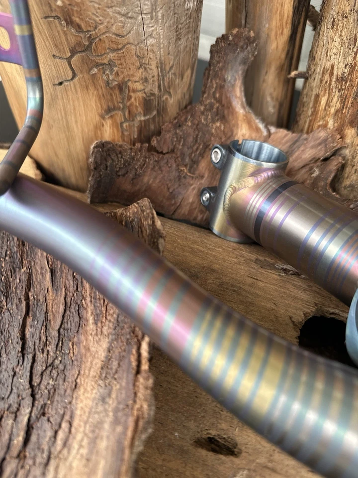 Barra elevadora/vástago/juego de jaulas de titanio~720 mm/100 mm/31,8 mm/KING~Art by Ti.Casso anodizado Foto 3 de 4