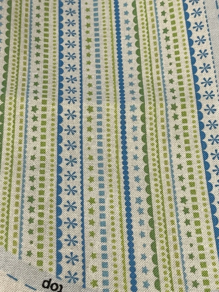 Blue Paisly Elephant Cut N 缝纫织物面板娃娃毛绒枕头“Bobo Baby” — 第 3/4 张图片