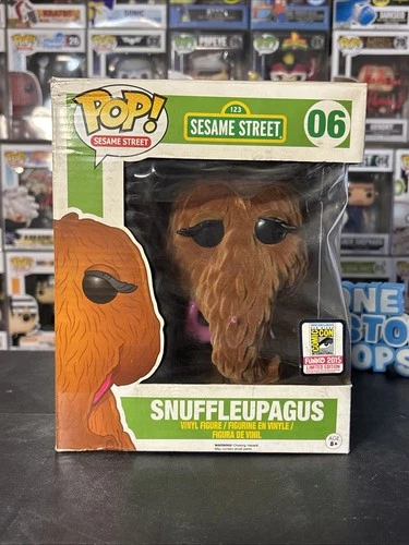 Funko Pop! Sesame Street - Mr. Snuffleupagus (Flocked) (6 inch) DAMAGED BOX
