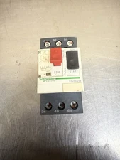Schneider Electric GV2ME046 Motor Circuit Breaker 3 Pole Used