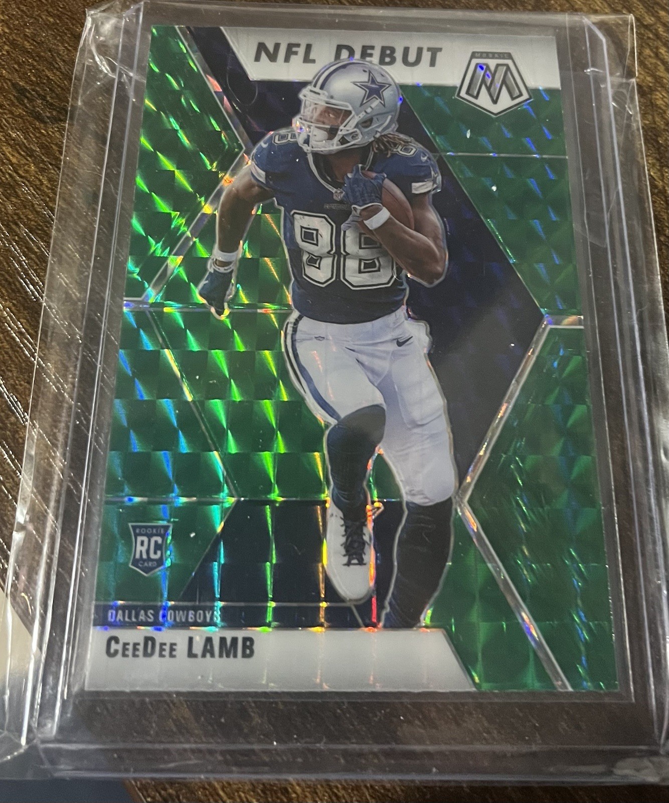 2020 Panini Mosaic - NFL Debut CeeDee Lamb #268 Green Mosaic Prizm (RC)