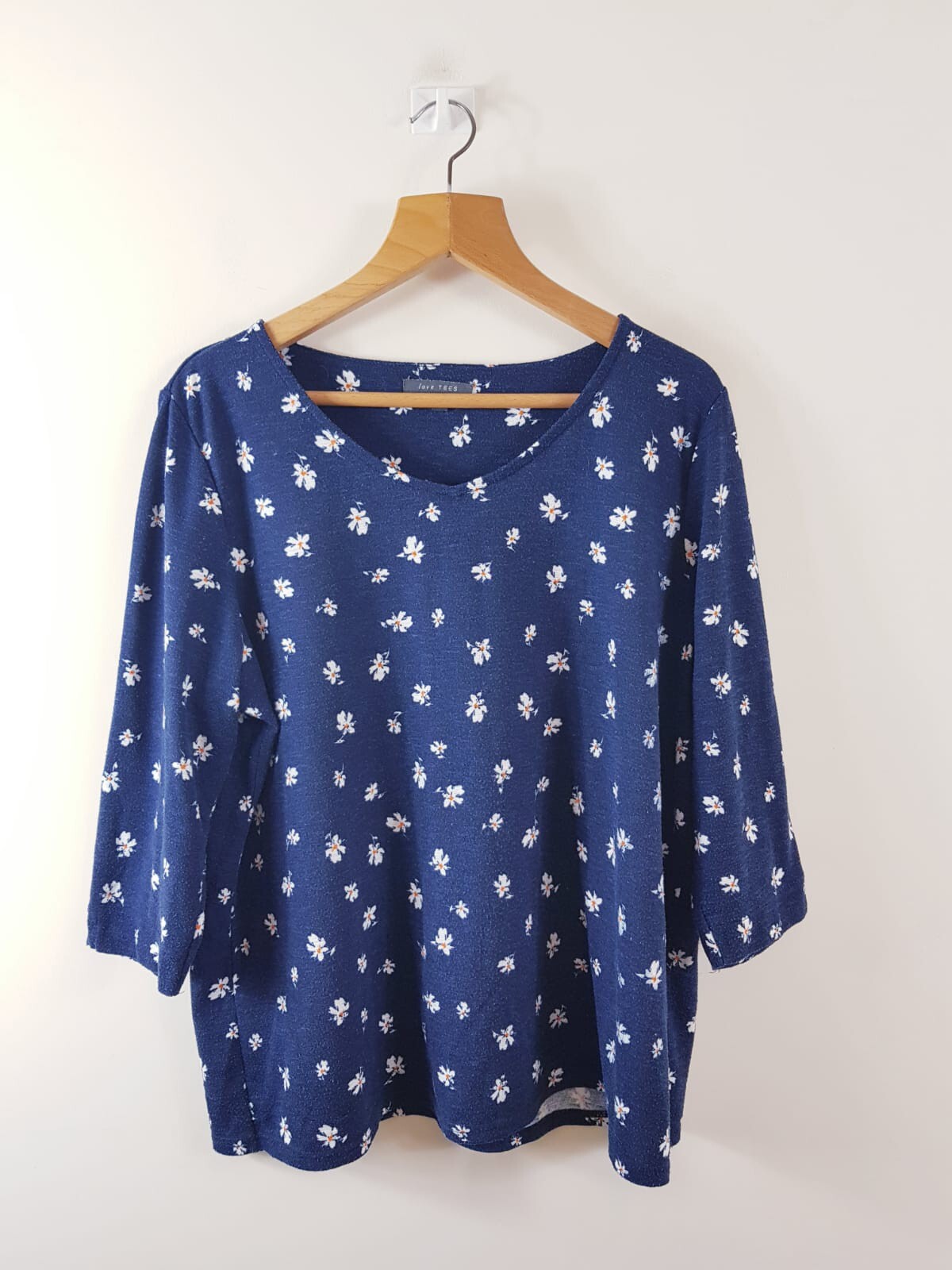 Love Tees Blue Floral Logo T Shirt 18 Long Sleeve Tee Blouse Top Round Neck